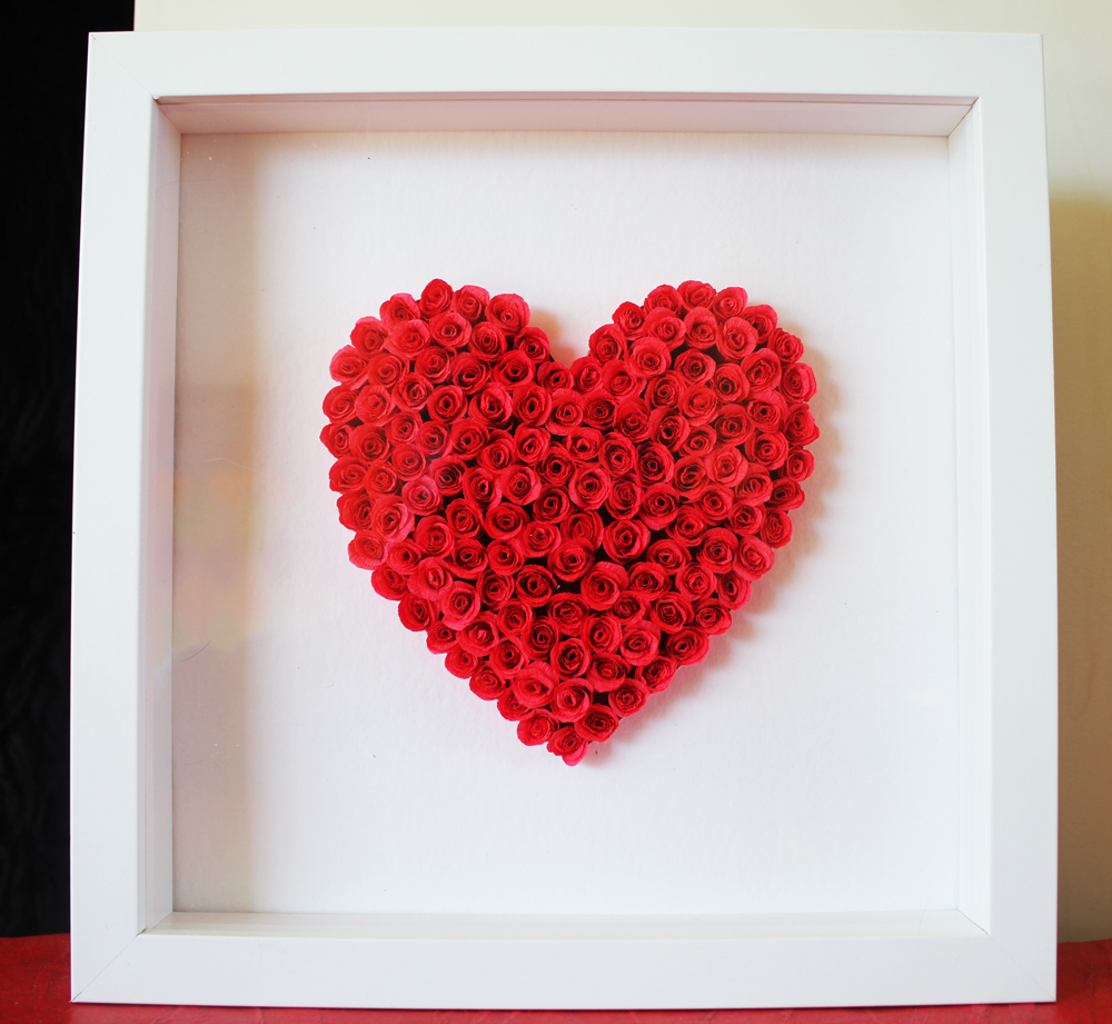 Cœurs de roses miniatures dans cadre